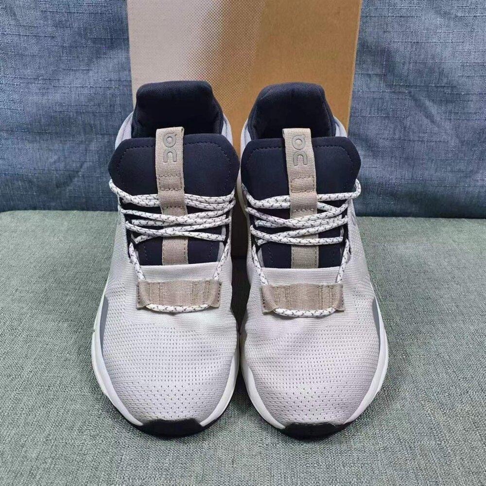 Lightweight Women's Running Shoes - Picture 4 of 6